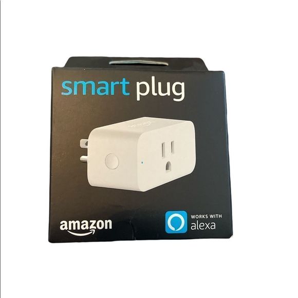 Amazon Smart Plug, for home automation, Works with Alexa - Picture 2 of 7